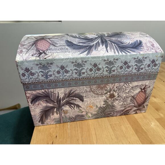 Punch Studio Keepsake Chest Box With Jungle Floral Fruit Design 14”X9”X9.5” - Picture 6 of 9